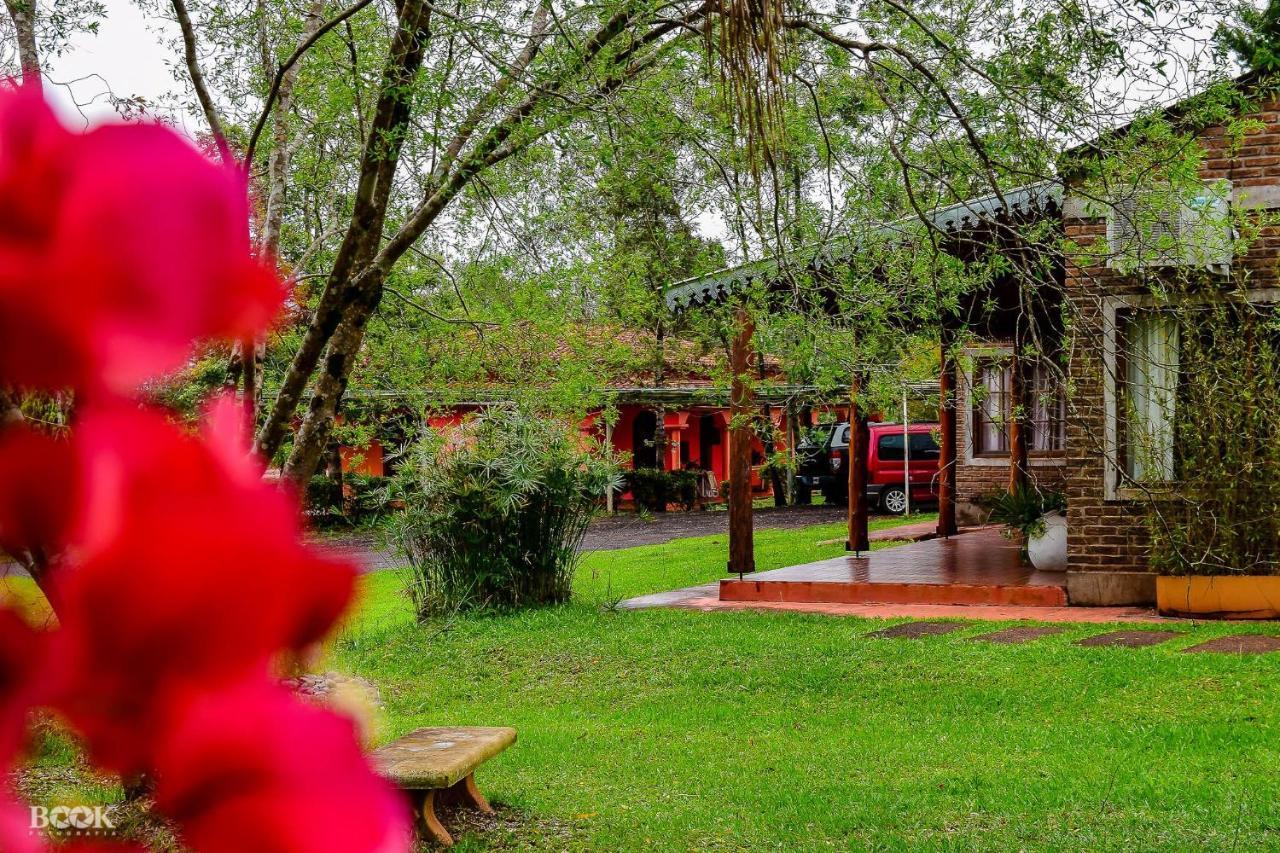 Hotel Las Azaleas Jardín América エクステリア 写真